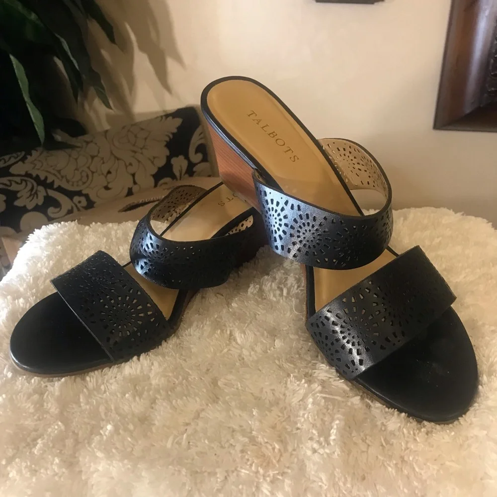 Talbots - Picture 8 of 16